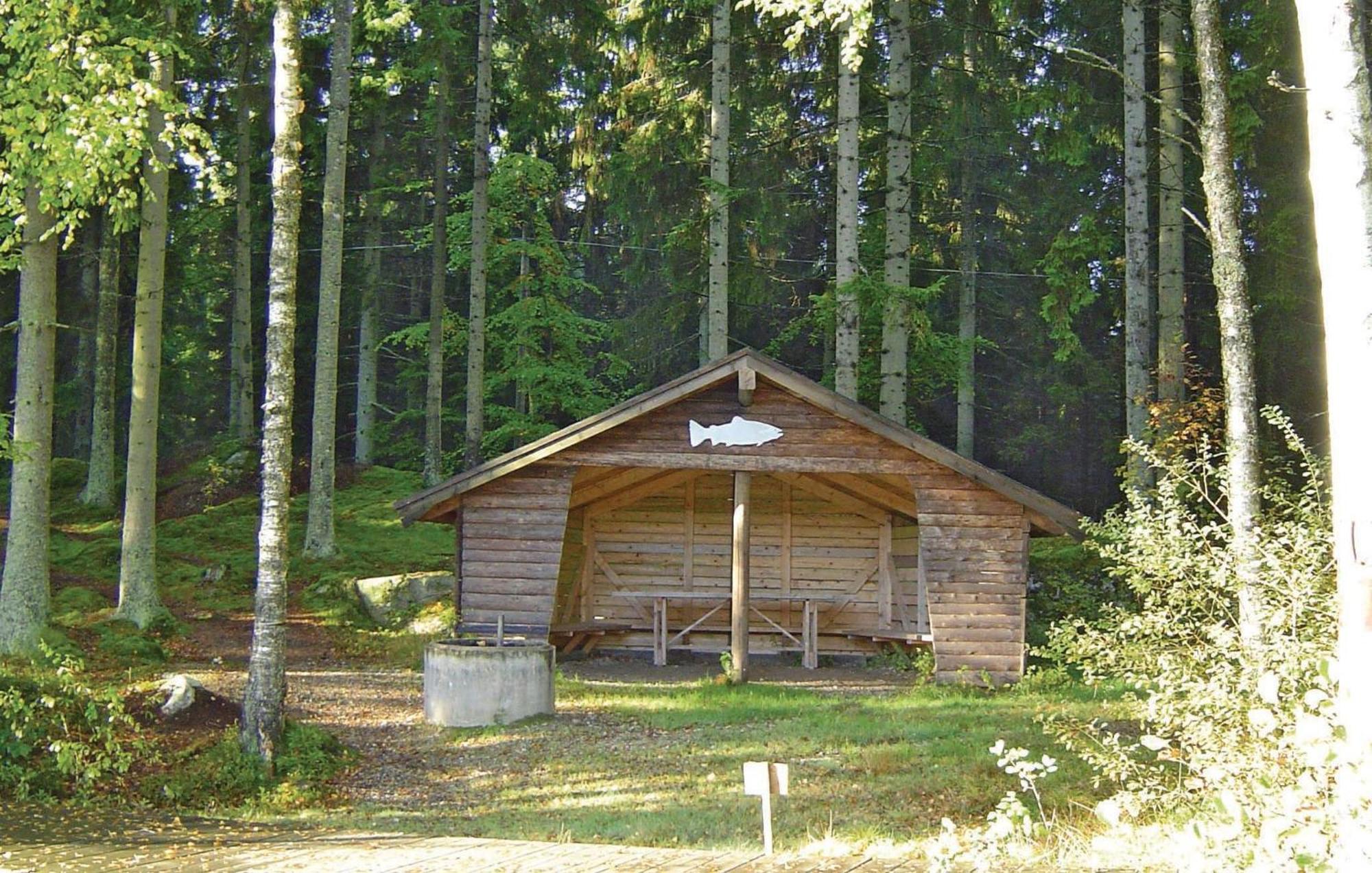 3 Bedroom Amazing Home In Lnsboda Falsehult Exterior foto