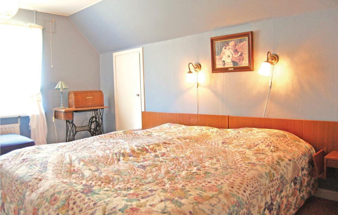 3 Bedroom Amazing Home In Lnsboda Falsehult Exterior foto