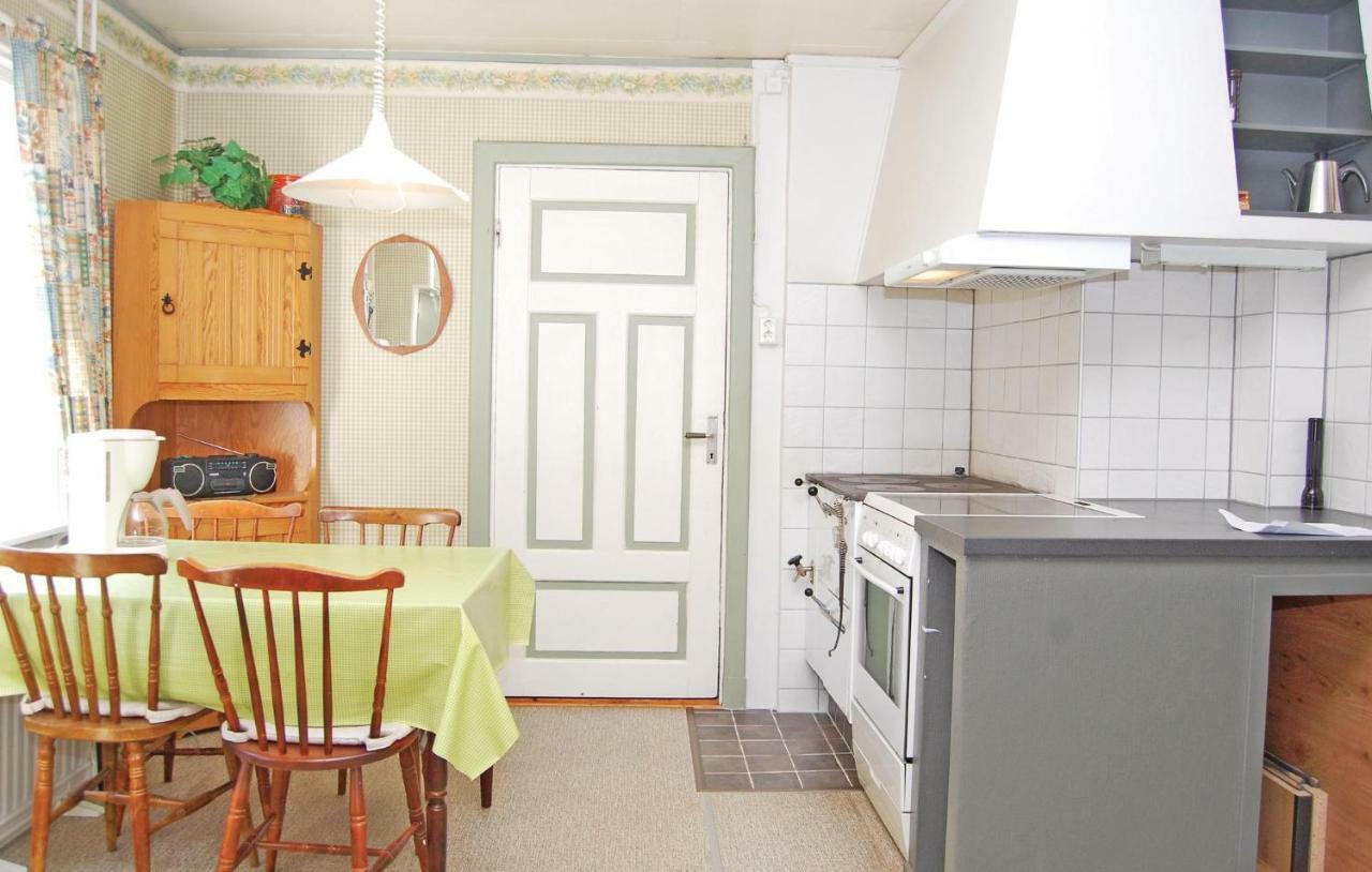 3 Bedroom Amazing Home In Lnsboda Falsehult Exterior foto